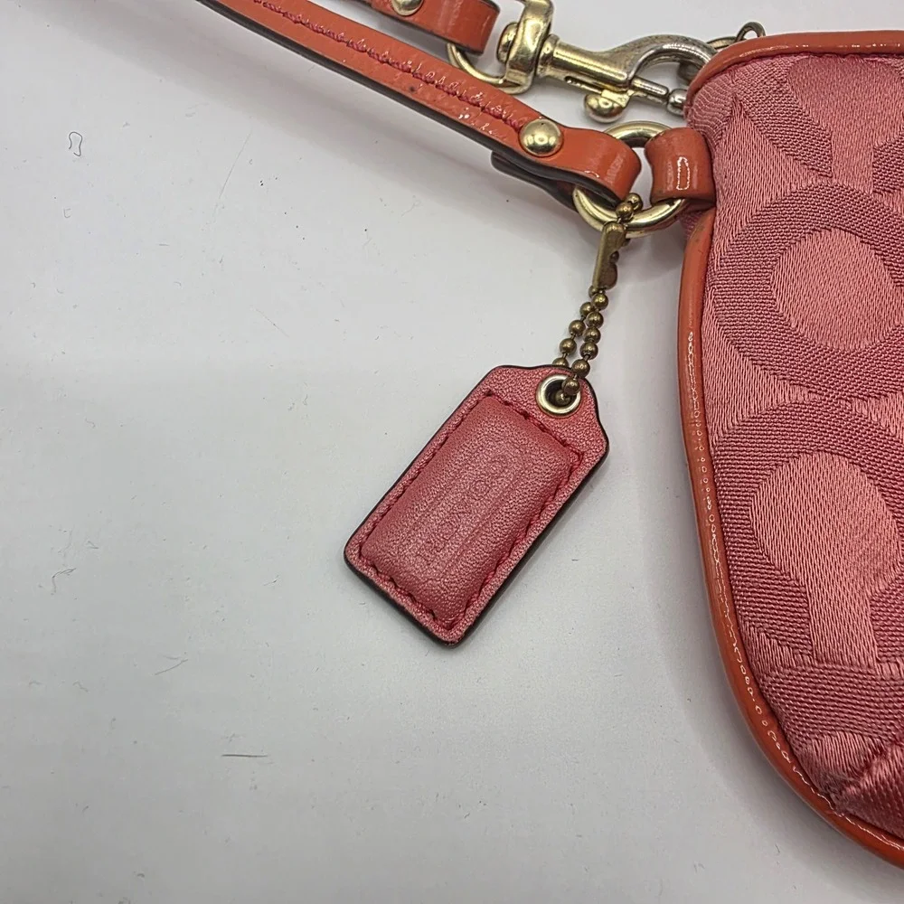 Coach Signature C Jacquard Wristlet Coral Pink Patent Leather Trim Gold Logo